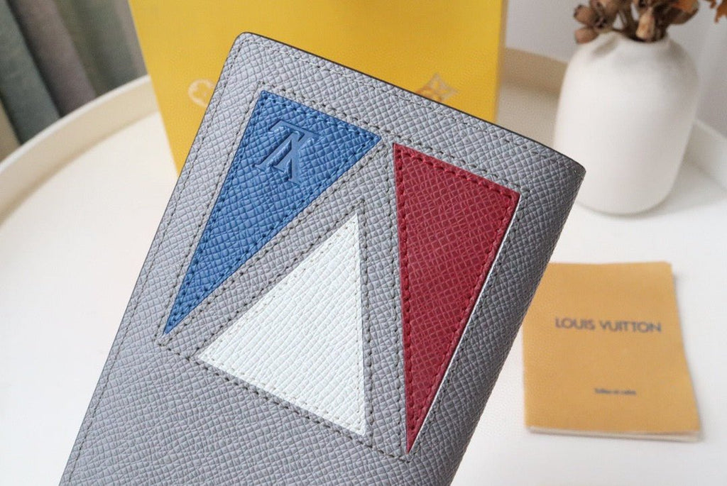 Louis Vuitton Brazza Wallet 19cm