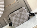 Louis Vuitton Trio Messenger 25cm