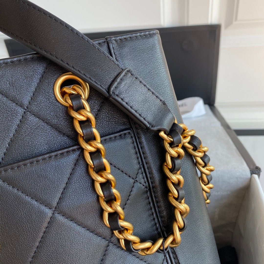 Chanel Maxi Shopping Bag 30cm Black