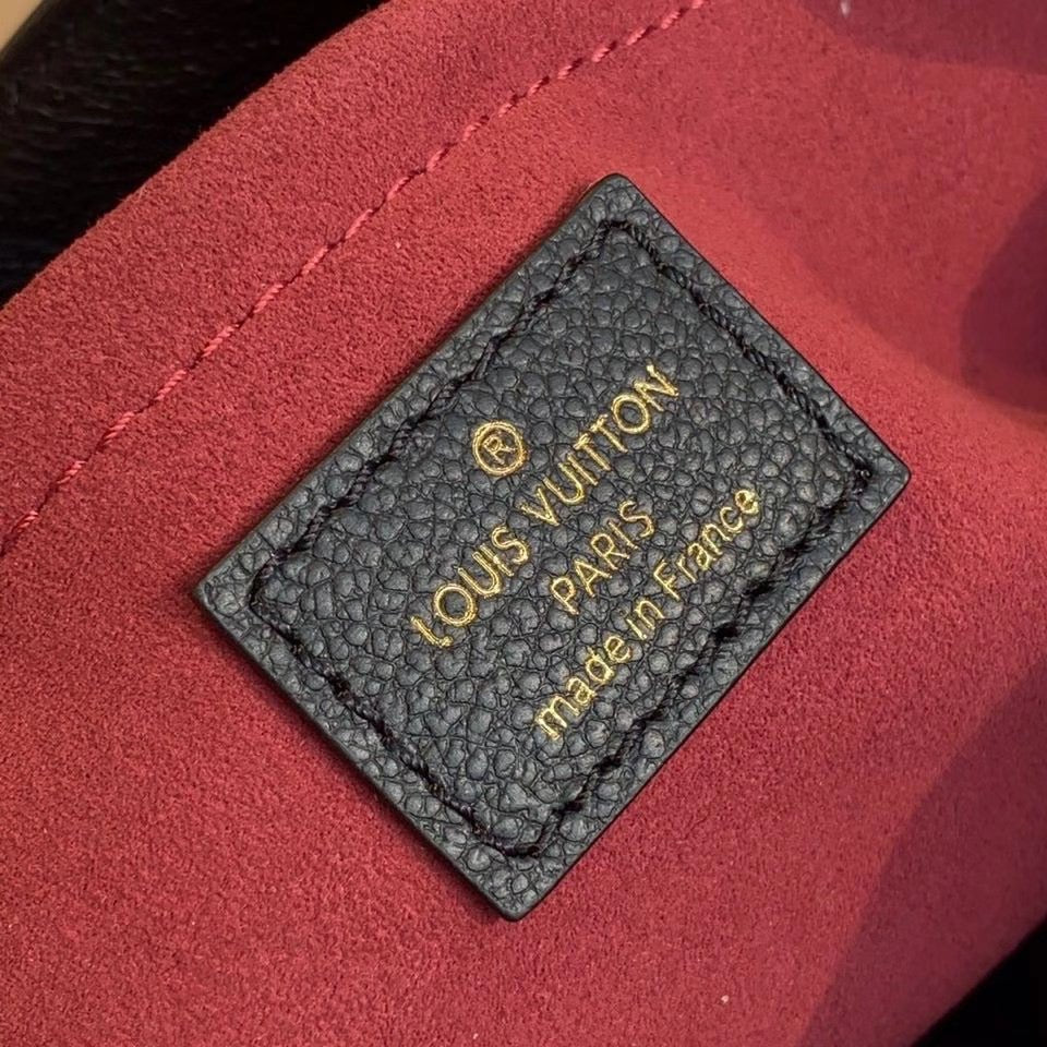Louis Vuitton Montaigne MM Monogram