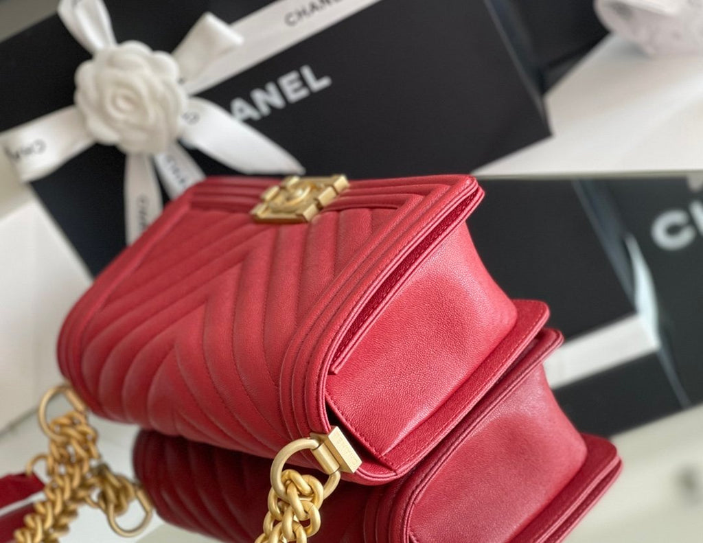 Chanel Medium Classic Flapbag 25cm Red
