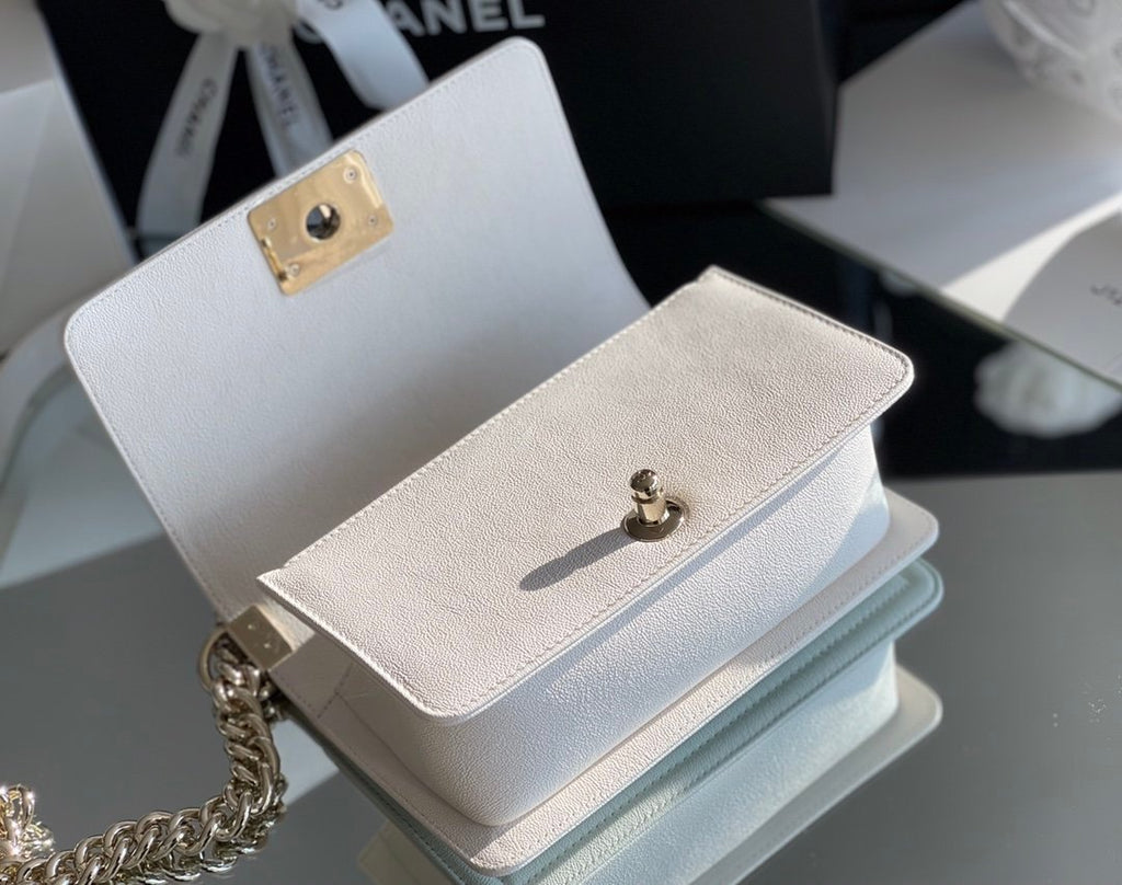 Chanel Mini Classic Flapbag 20cm White