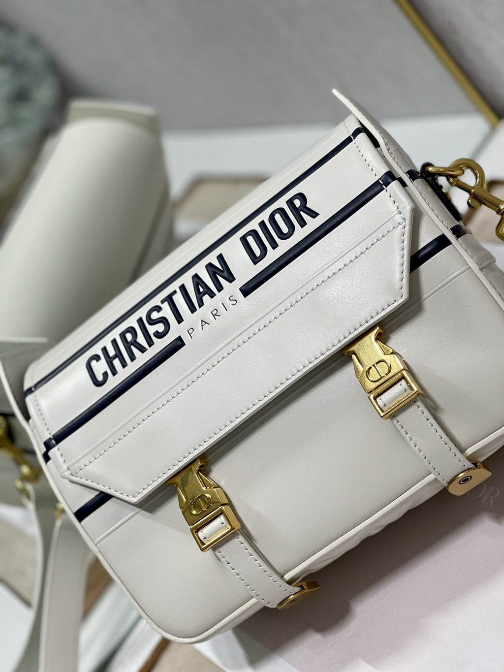 Christian Dior D-Bubble Bucket Bag 24cm White