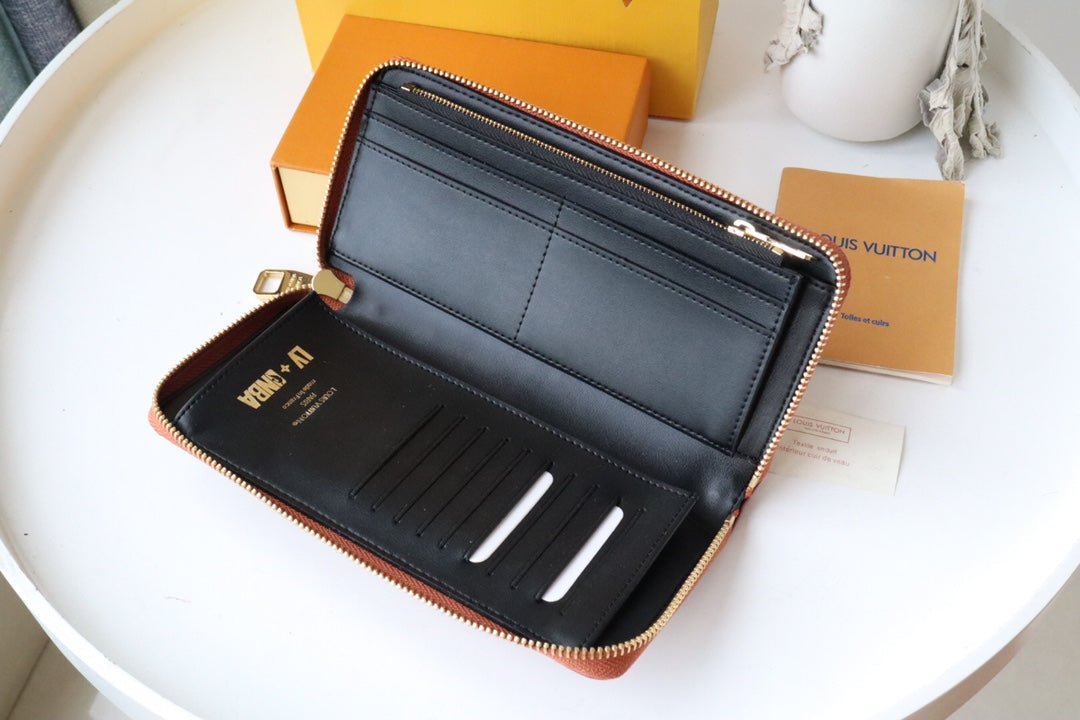 Louis Vuitton Multiple Wallet Damier 19cm Brown