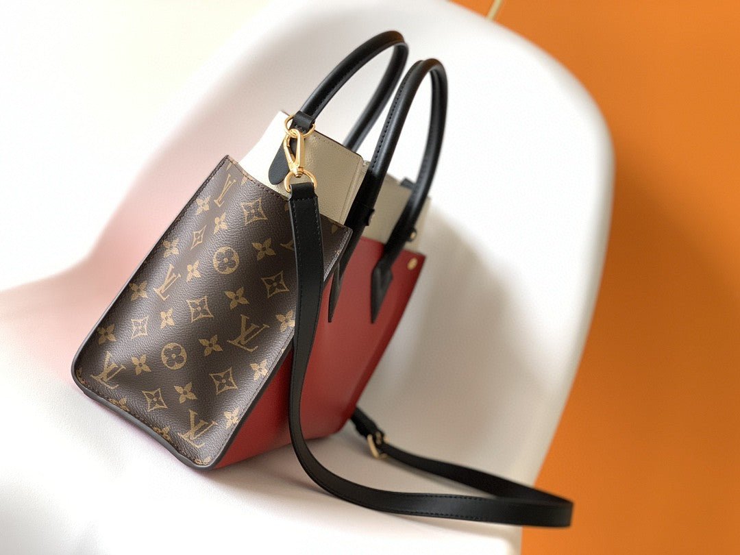 Louis Vuitton M57728 On My Side PM 30cm Red
