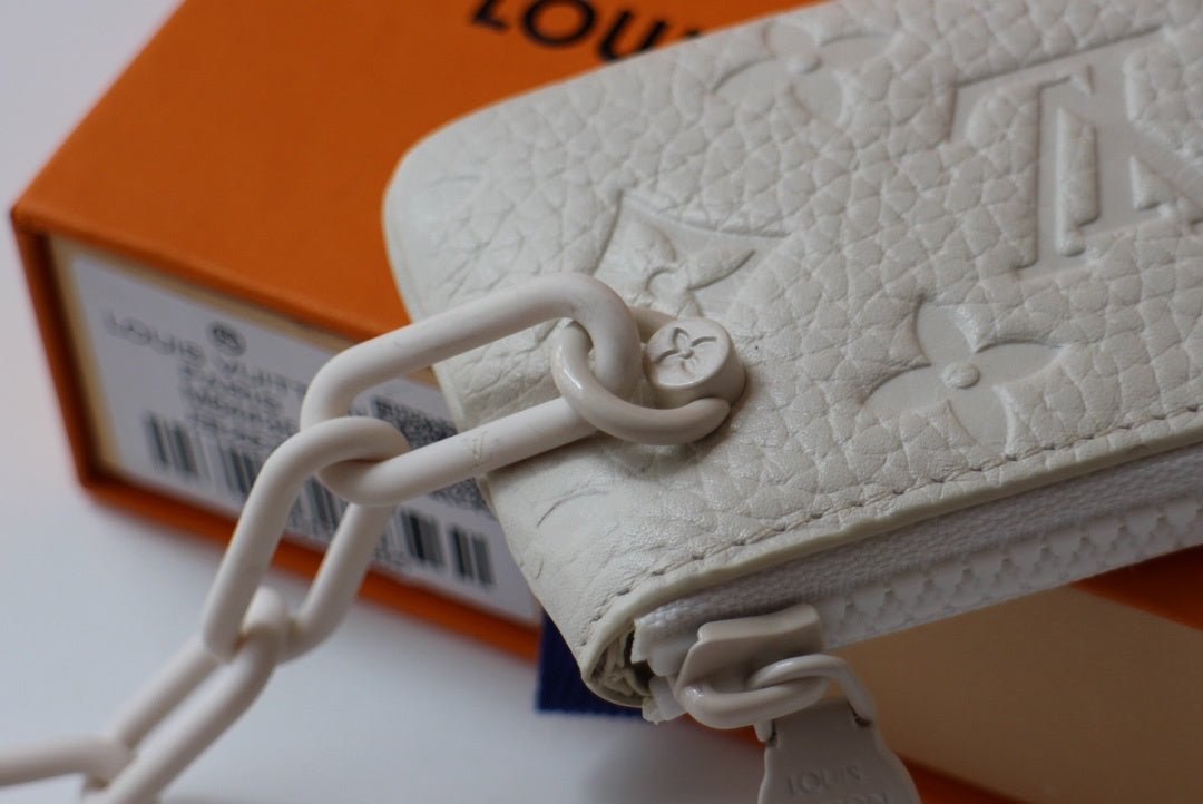 Louis Vuitton Clutch 13cm White