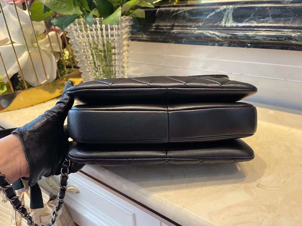 Chanel Classic Flap Bag Medal Hardware 25cm Black
