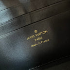 Louis Vuitton Dauphine Chain Wallet Combines Monogram And Monogram Reverse Canvas By Nicolas Ghesquière For Women, Women’s Wallet 19cm LV M68746