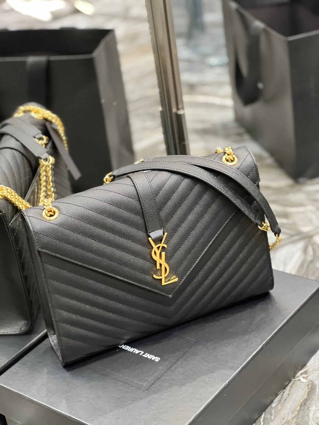 Saint Laurent College Large Chain Bag 32cm Black