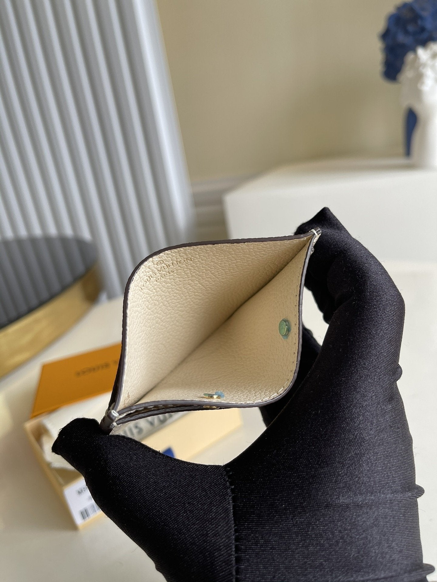 Louis Vuitton Card Holder 11cm White