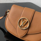 Louis Vuitton M55950 LV Point 9 22cm Brown