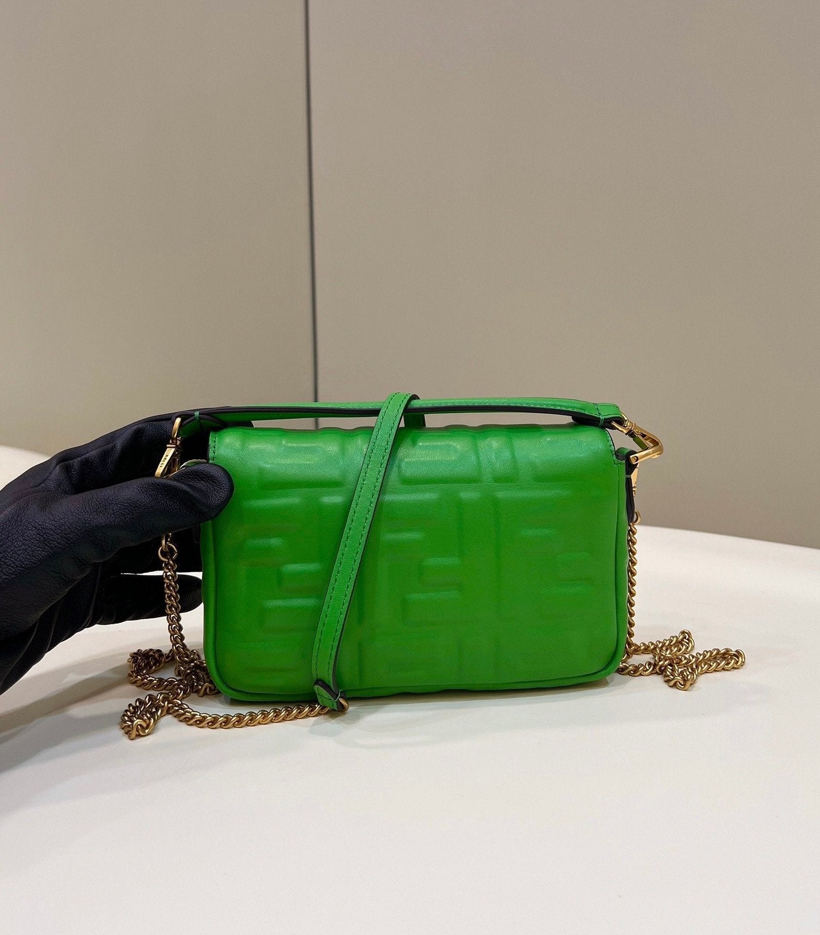 Fendi Baguette Bag 19cm Green