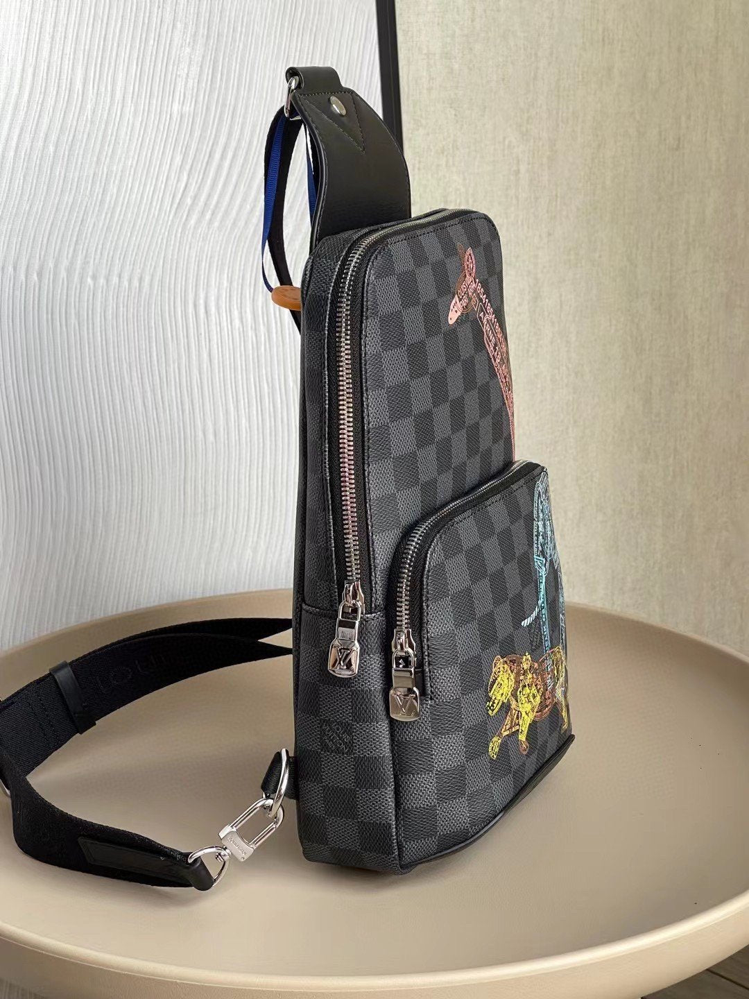 Louis Vuitton Avenue Sling Bag 31cm