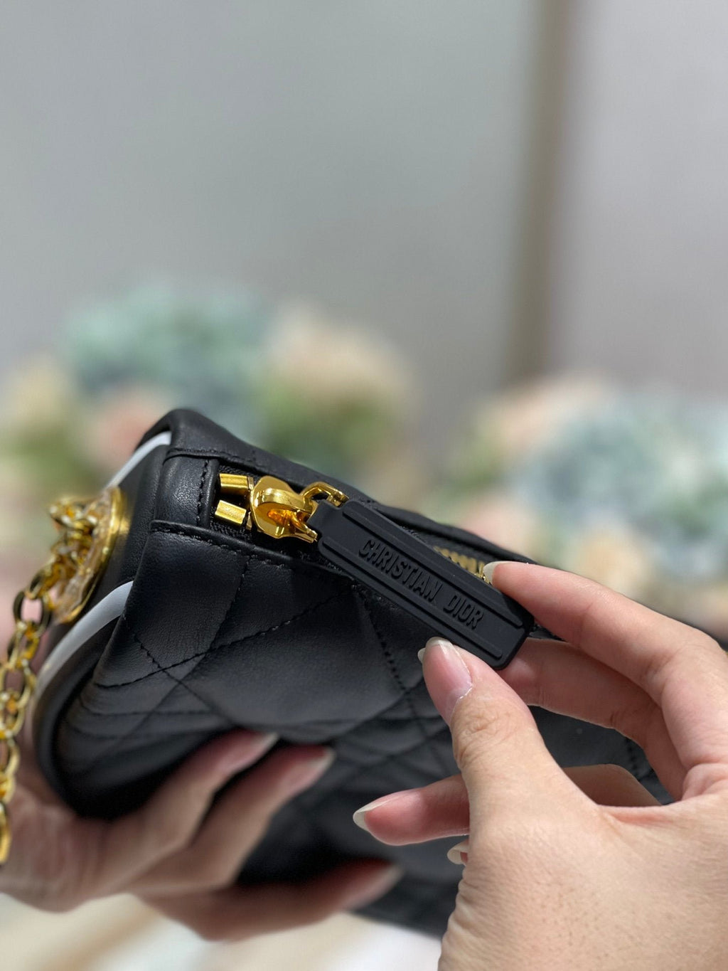 Christian Dior Small Vibe Hobo Bag 20cm Black