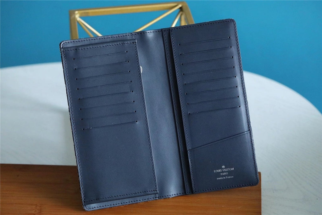 Louis Vuitton Brazza Wallet 19cm