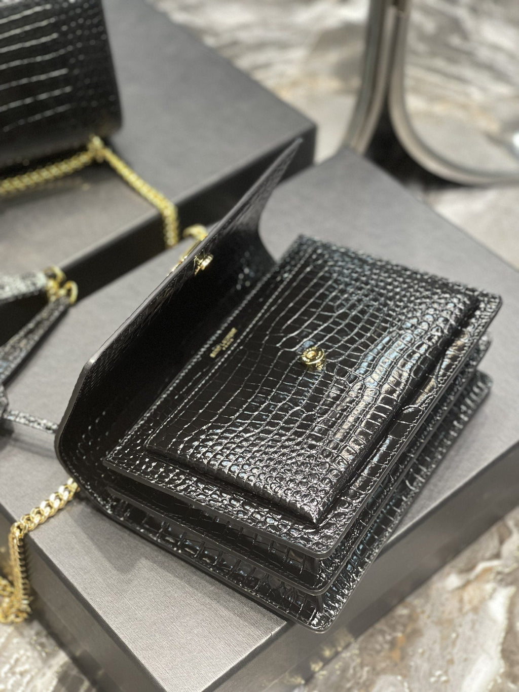 Saint Laurent Sunset Medium Chain Bag 22cm
