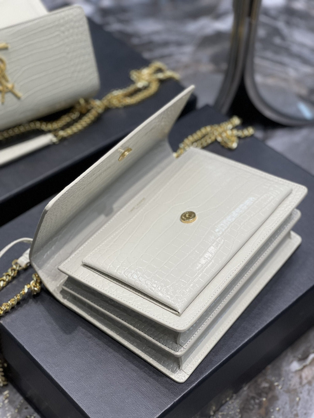 Saint Laurent Sunset Medium Chain Bag 22cm