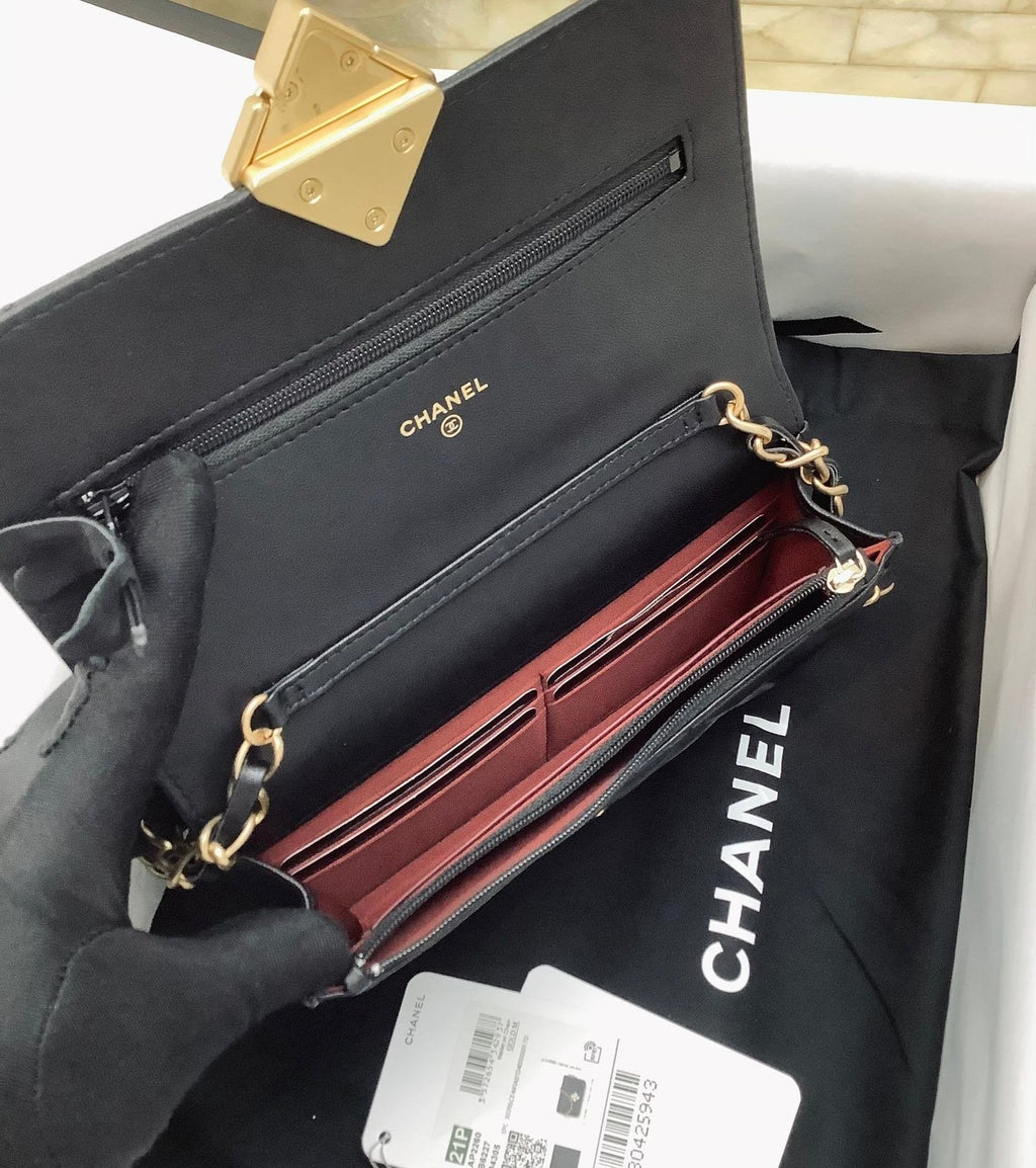 CO-CO Chanel Clutch With Chain 19cm