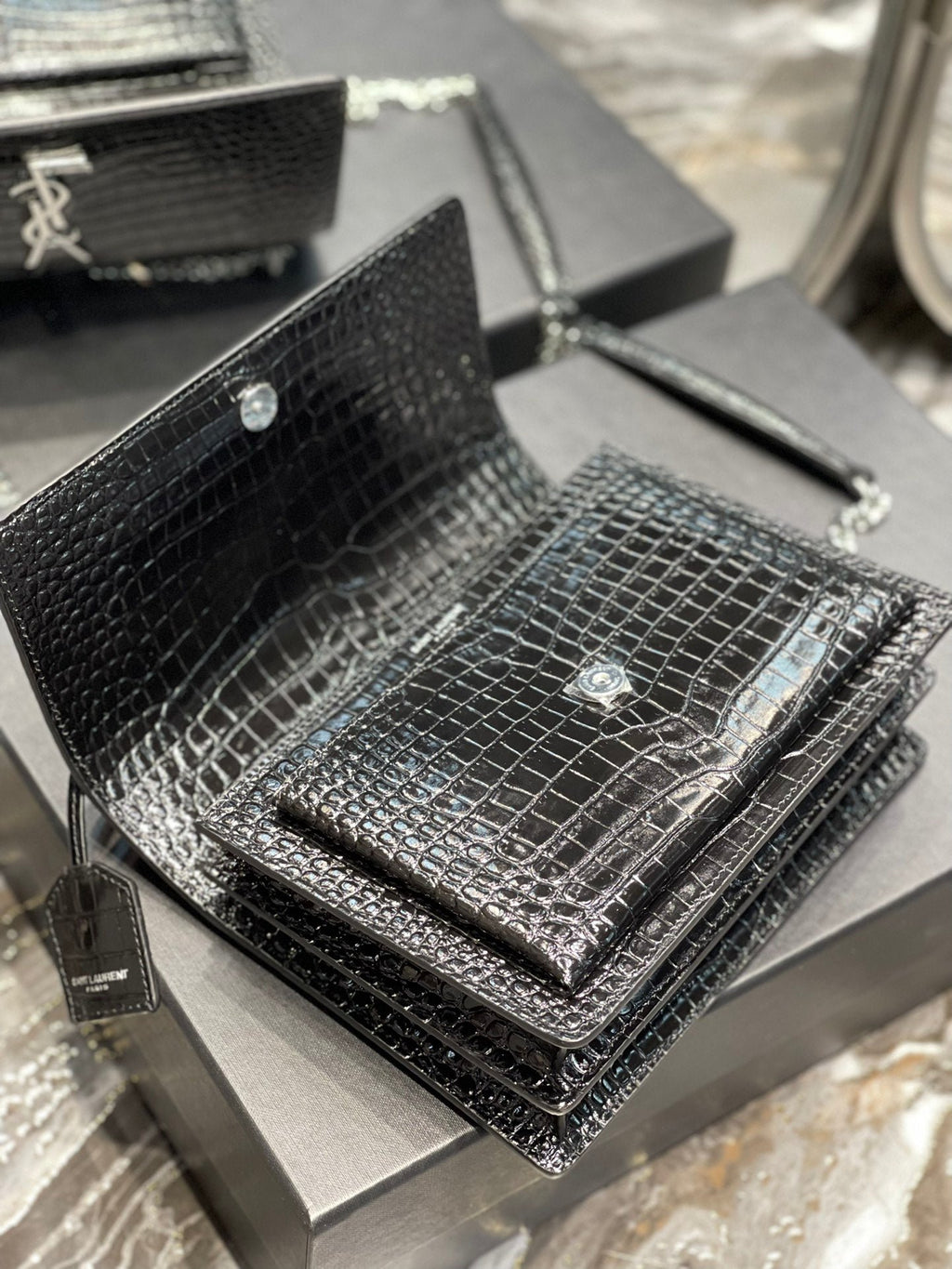 Saint Laurent Sunset Medium Chain Bag 22cm
