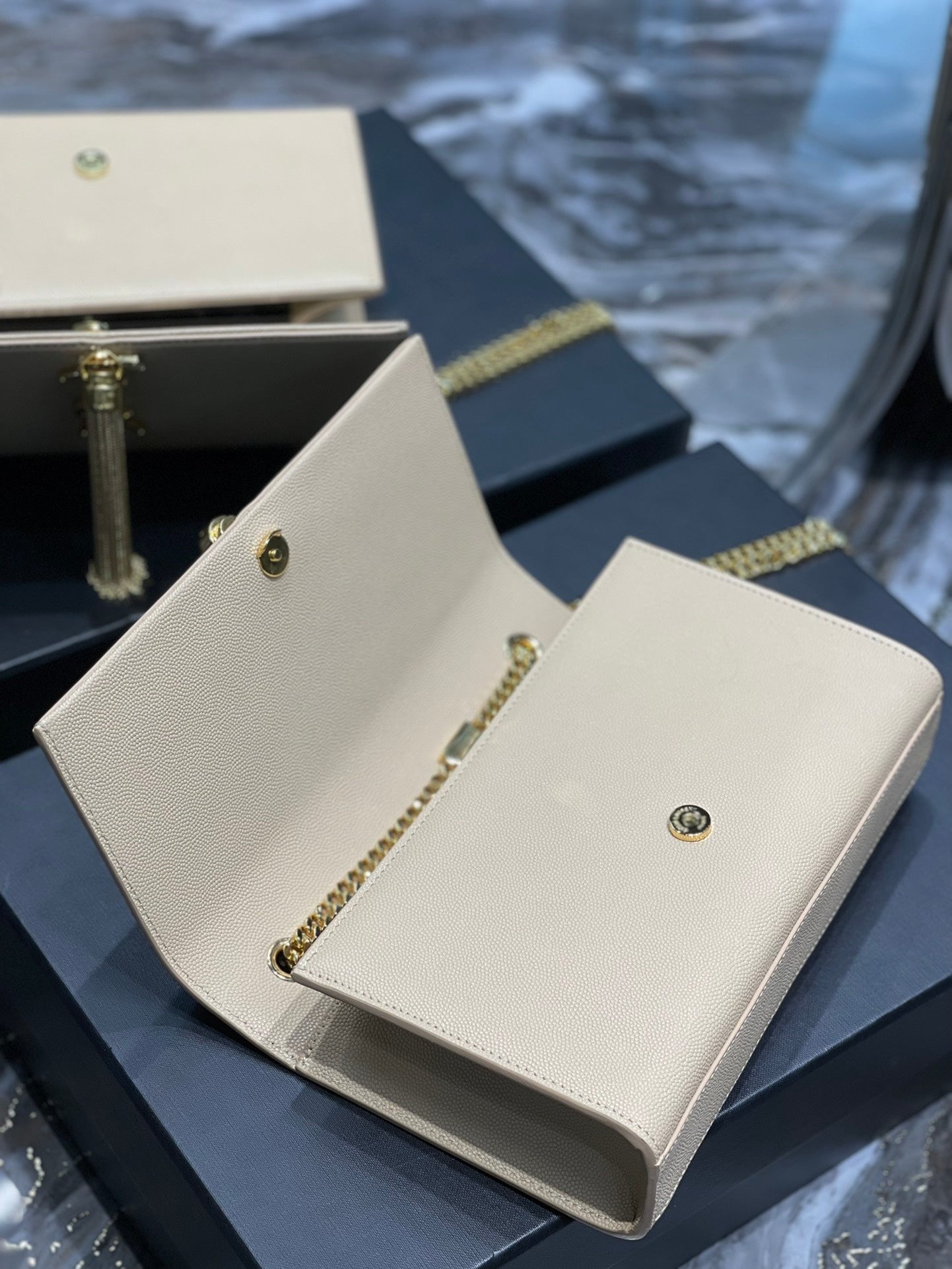 Saint Laurent Kata Medium Chain Bag With Tassel 24cm