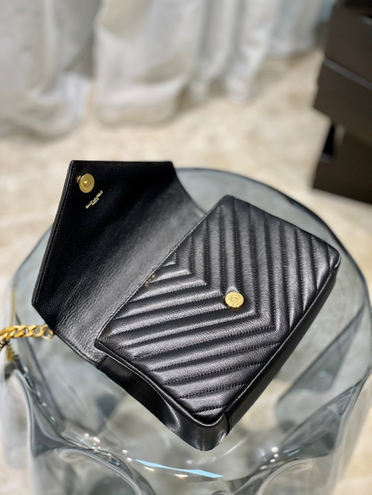 Saint Laurent College Medium Chain Bag With Gold Hardware 24cm