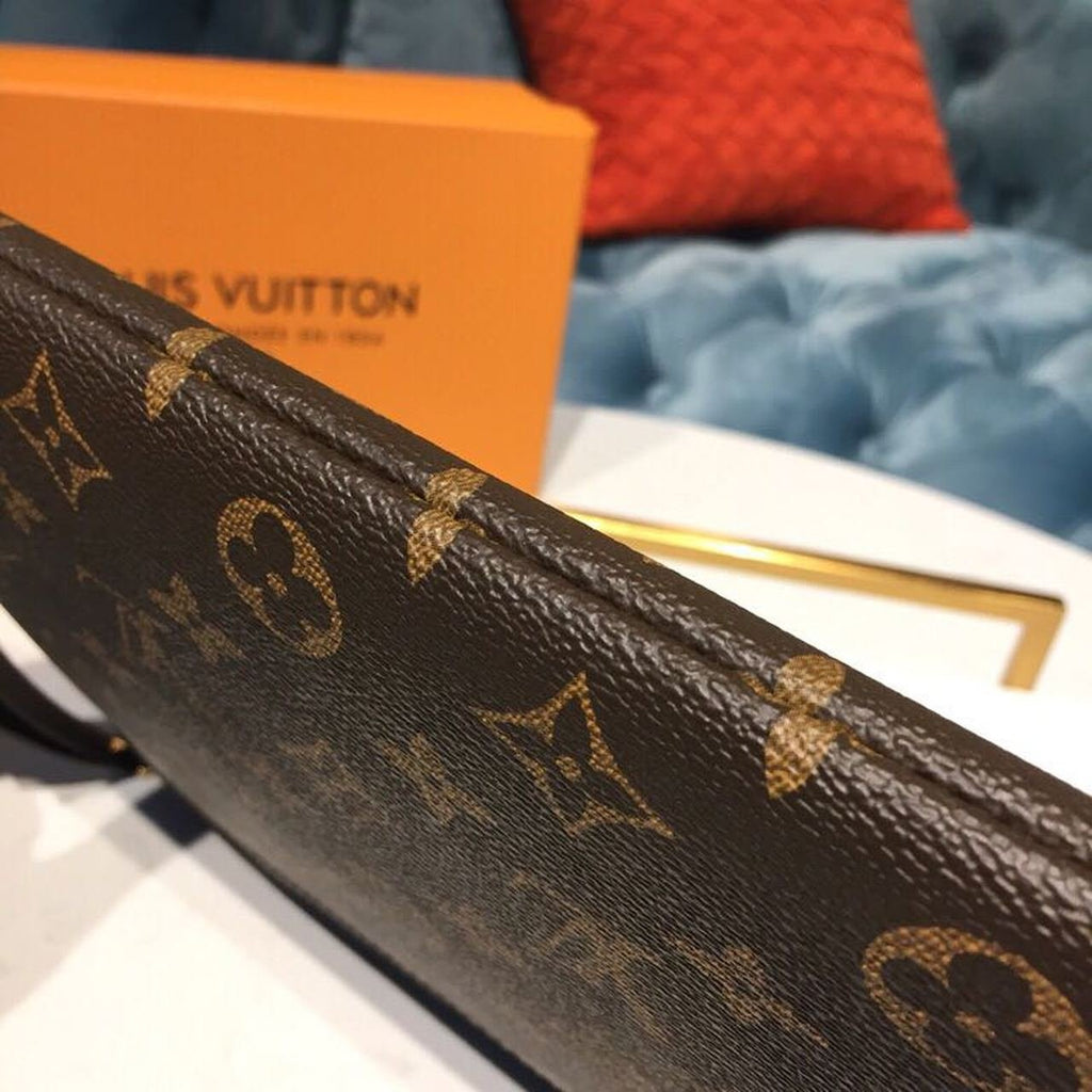 Louis Vuitton Daily Pouch Bag 30cm Monogram Canvas Spring/Summer Collection M62048, Black