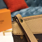 Louis Vuitton Daily Pouch Bag 30cm Monogram Canvas Spring/Summer Collection M64591, Sesame