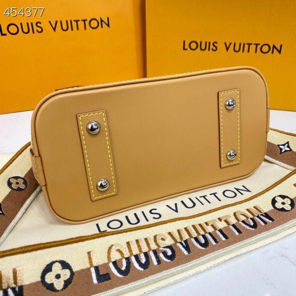 Louis Vuitton Alma BB Bag 24cm Epi Leather Spring/Summer Collection M57426 Gold Honey