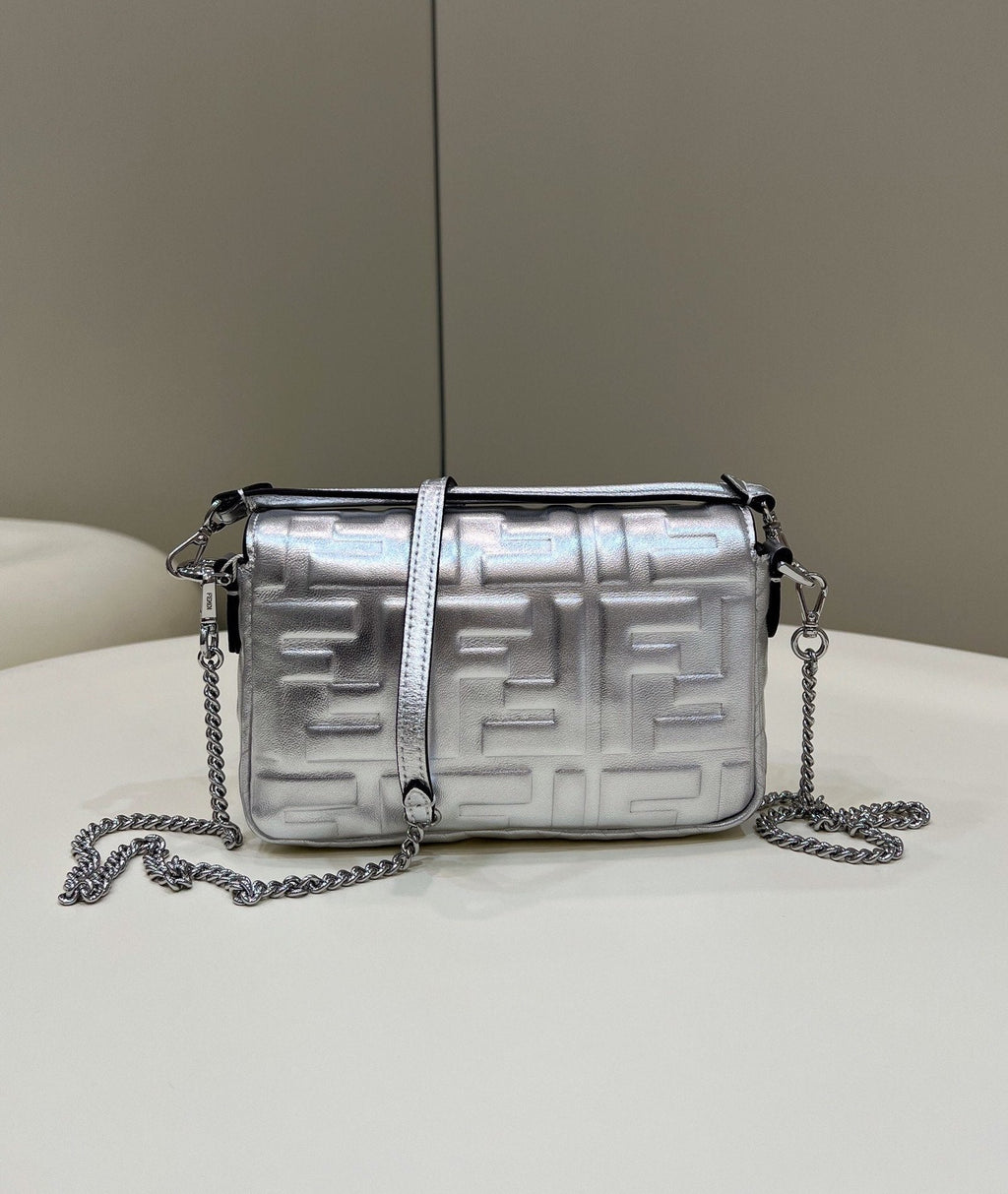 Fendi Baguette Bag 19cm Silver