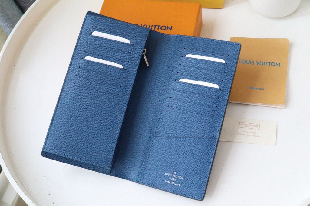 Louis Vuitton Brazza Wallet 19cm