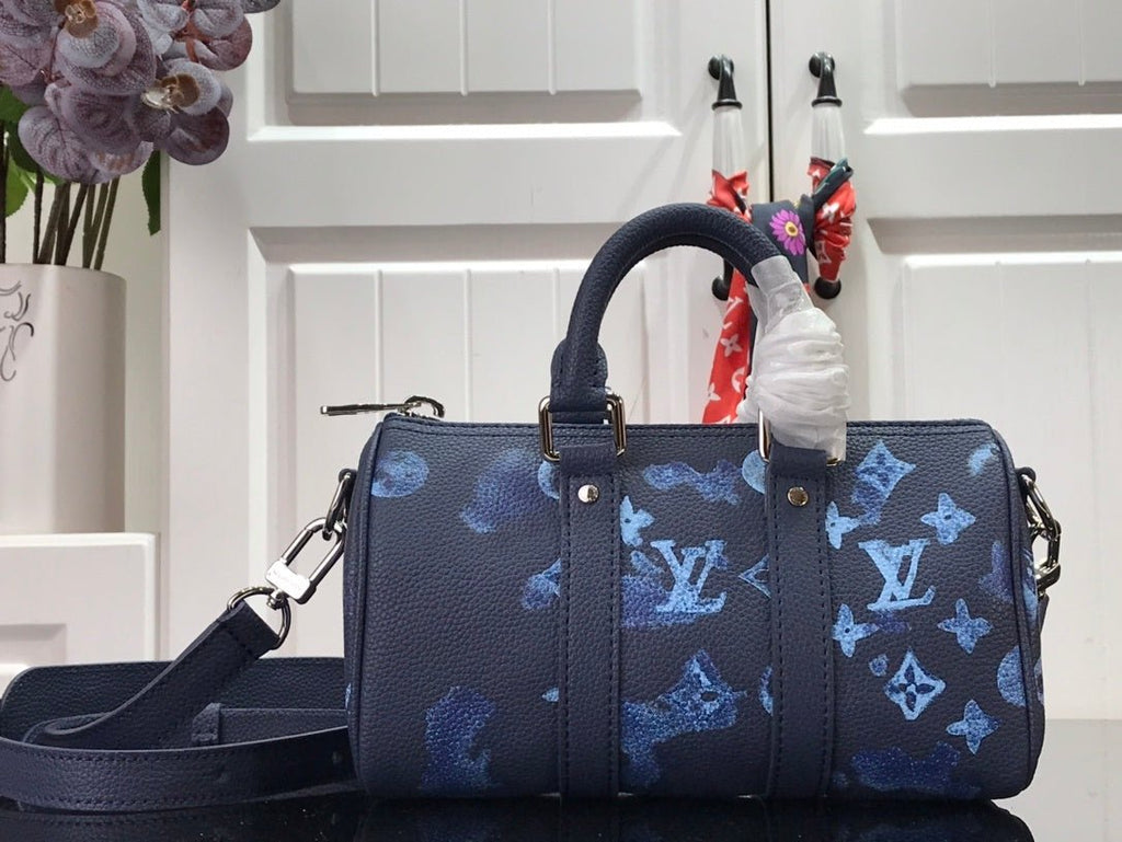Louis Vuitton Monogram 20cm Black