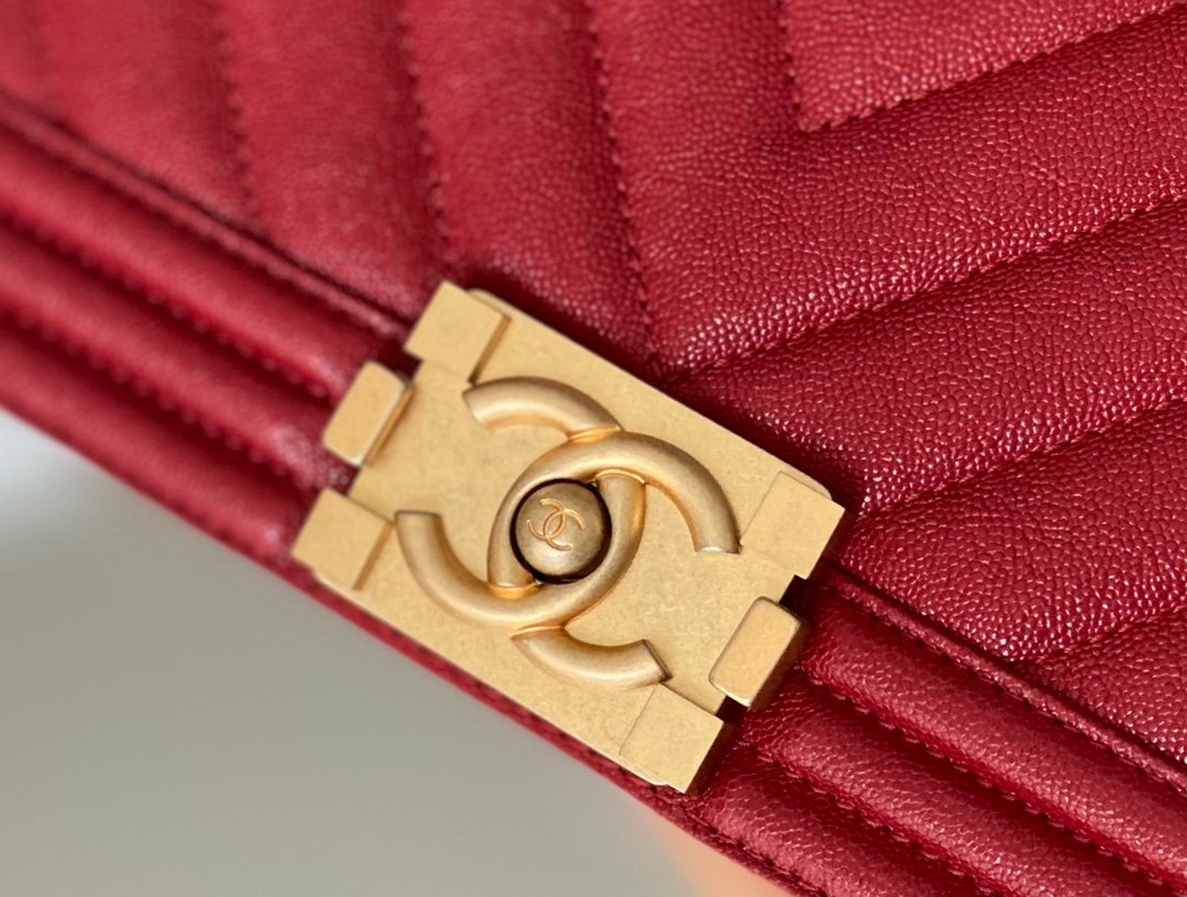 Chanel Medium Classic Flapbag 25cm Red