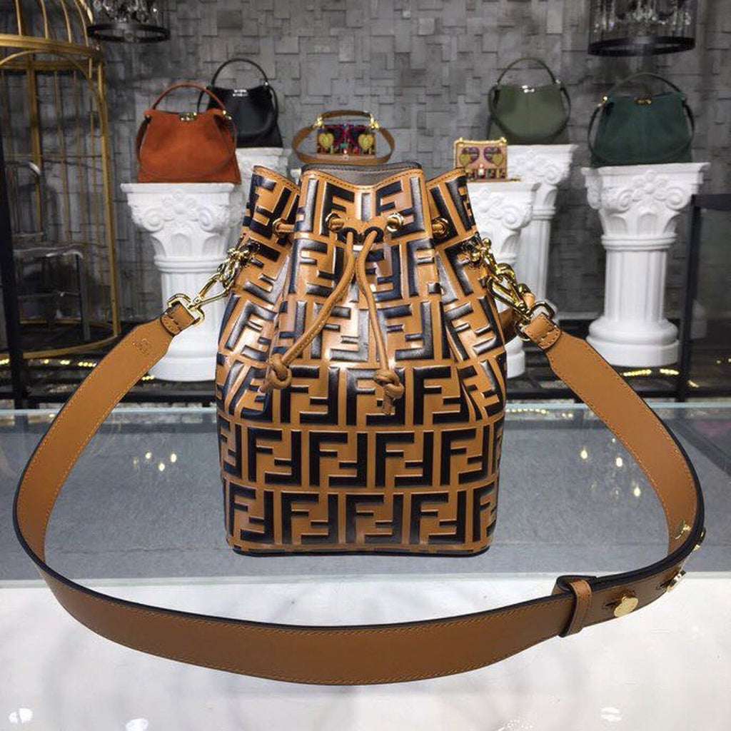 Fendi FF Logo Mon Tresor Bucket Bag Calfskin Leather 25cm Fall/Winter Collection, Brown