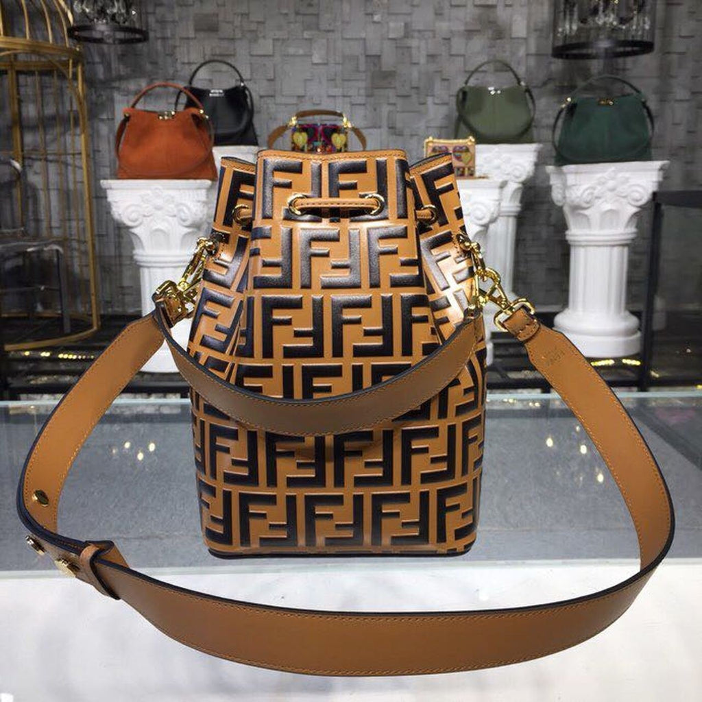 Fendi FF Logo Mon Tresor Bucket Bag Calfskin Leather 25cm Fall/Winter Collection, Brown