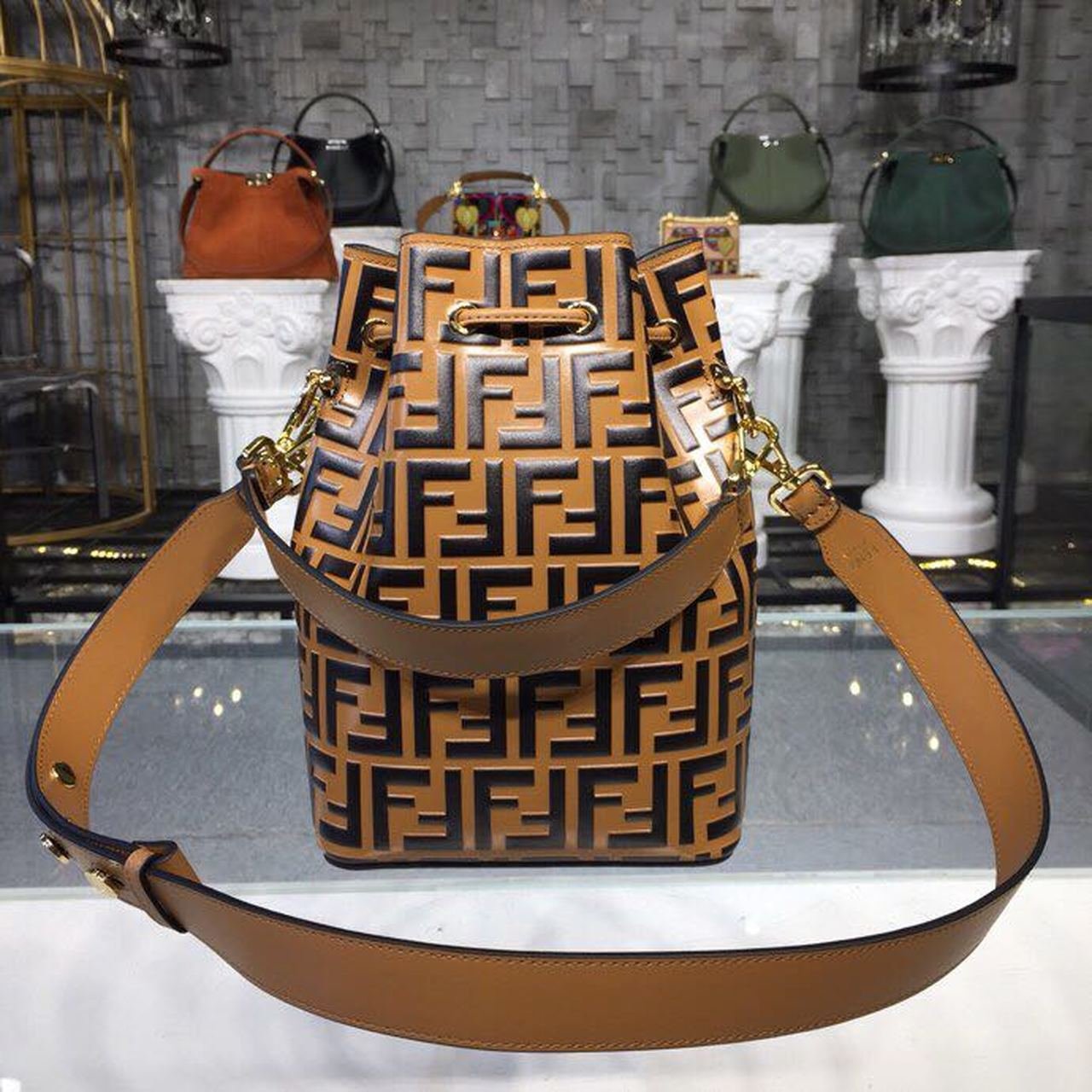 Fendi FF Logo Mon Tresor Bucket Bag Calfskin Leather 25cm Fall/Winter Collection, Brown