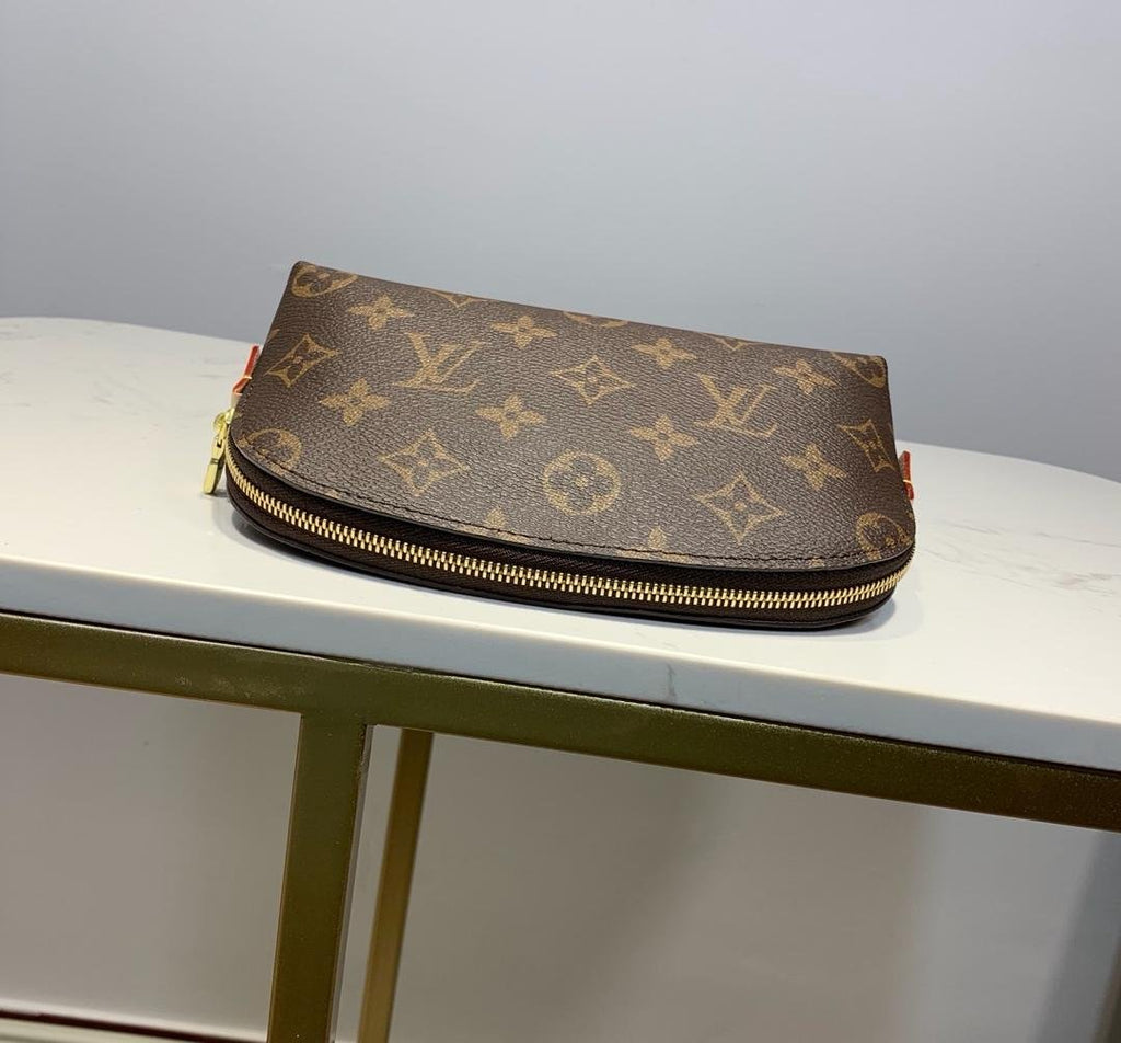 Louis Vuitton Cosmetic Pouch 19cm Brown
