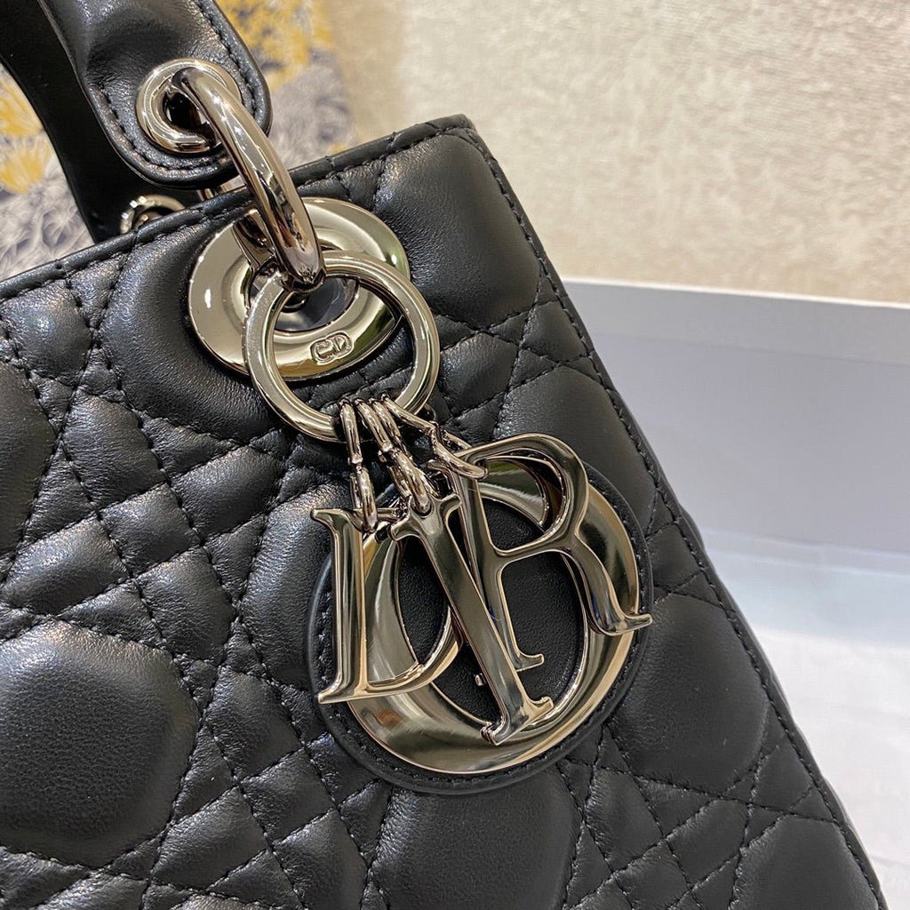 Christian Dior Lady Dior Bag Metal Hardware Spring Collection 20cm Black