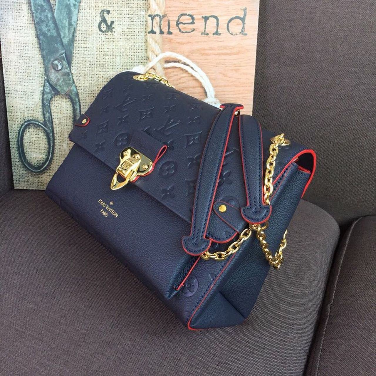 Louis Vuitton Vavin MM Bag 28cm Monogram Empreinte Canvas Spring/Summer Collection M43925, Marine Rouge