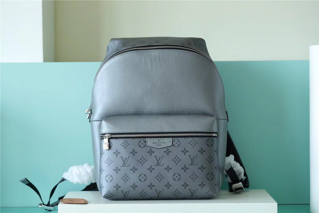 Louis Vuitton Discovery Backpack 40cm