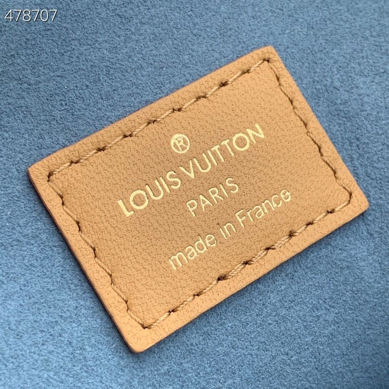Louis Vuitton Coussin PM Bag 26cm Monogram Embossed Puffy Lambskin Leather Spring/Summer Collection M57793 Brown