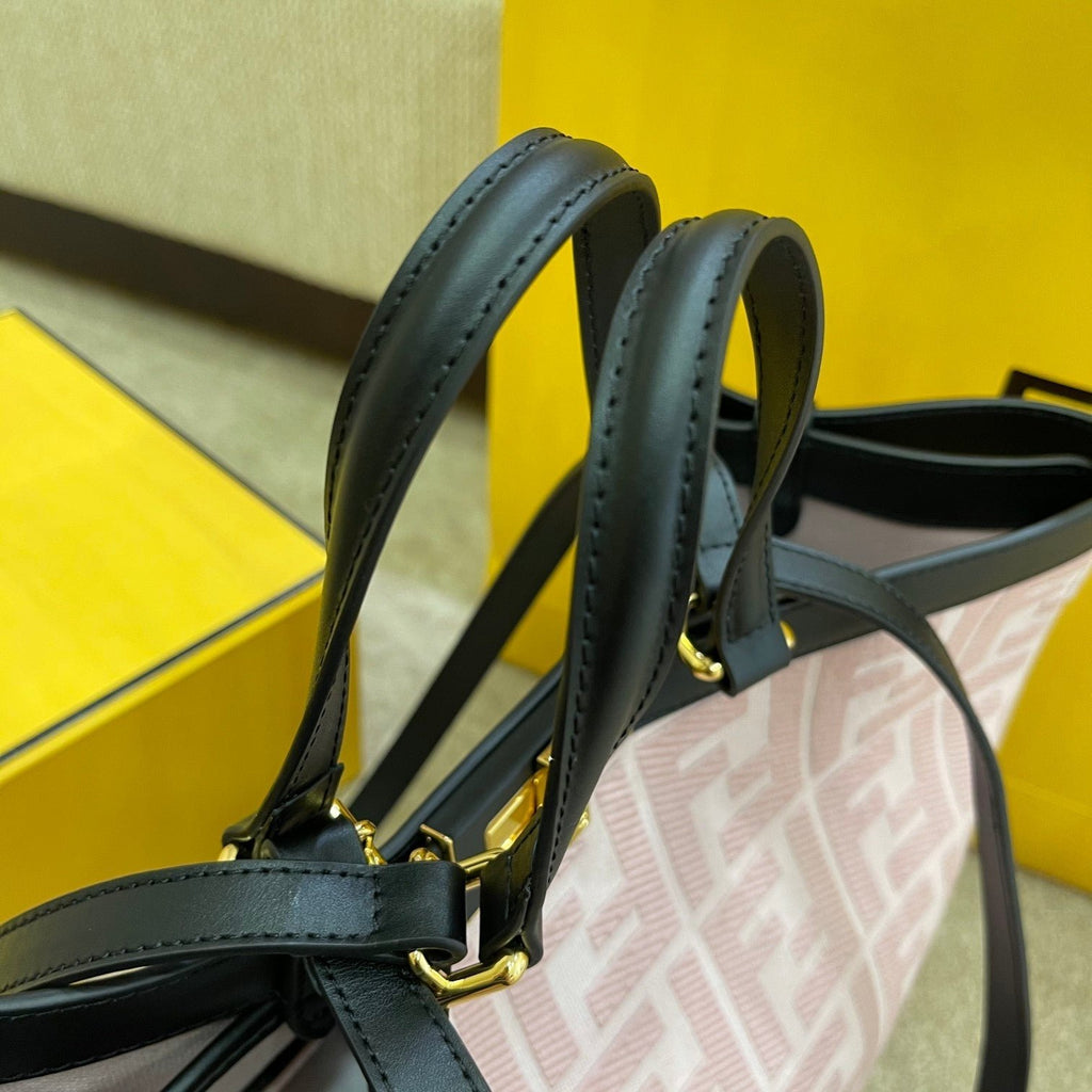 Fendi Peekaboo X-tote Bag 41cm Pink