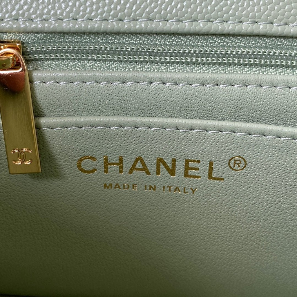 Chanel Mini Classic Flapbag 20cm