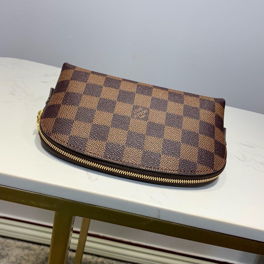 Louis Vuitton Pouch Monogram 19cm Brown
