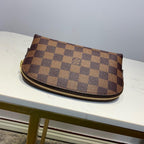 Louis Vuitton Pouch Monogram 19cm Brown