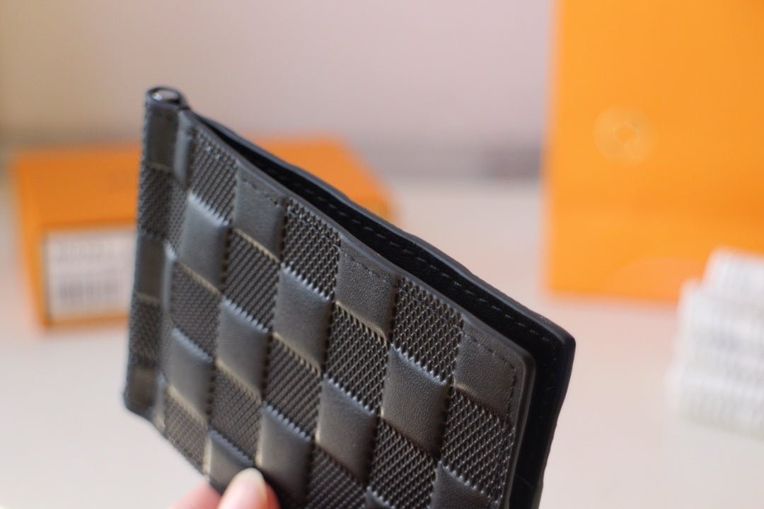 Louis Vuitton Clutch 12cm Black