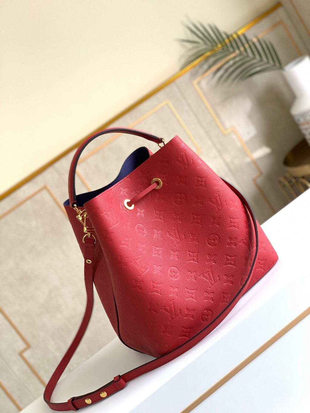 Louis Vuitton Crossbody Bags 26cm Red