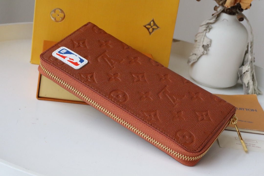 Louis Vuitton Multiple Wallet Damier 19cm Brown