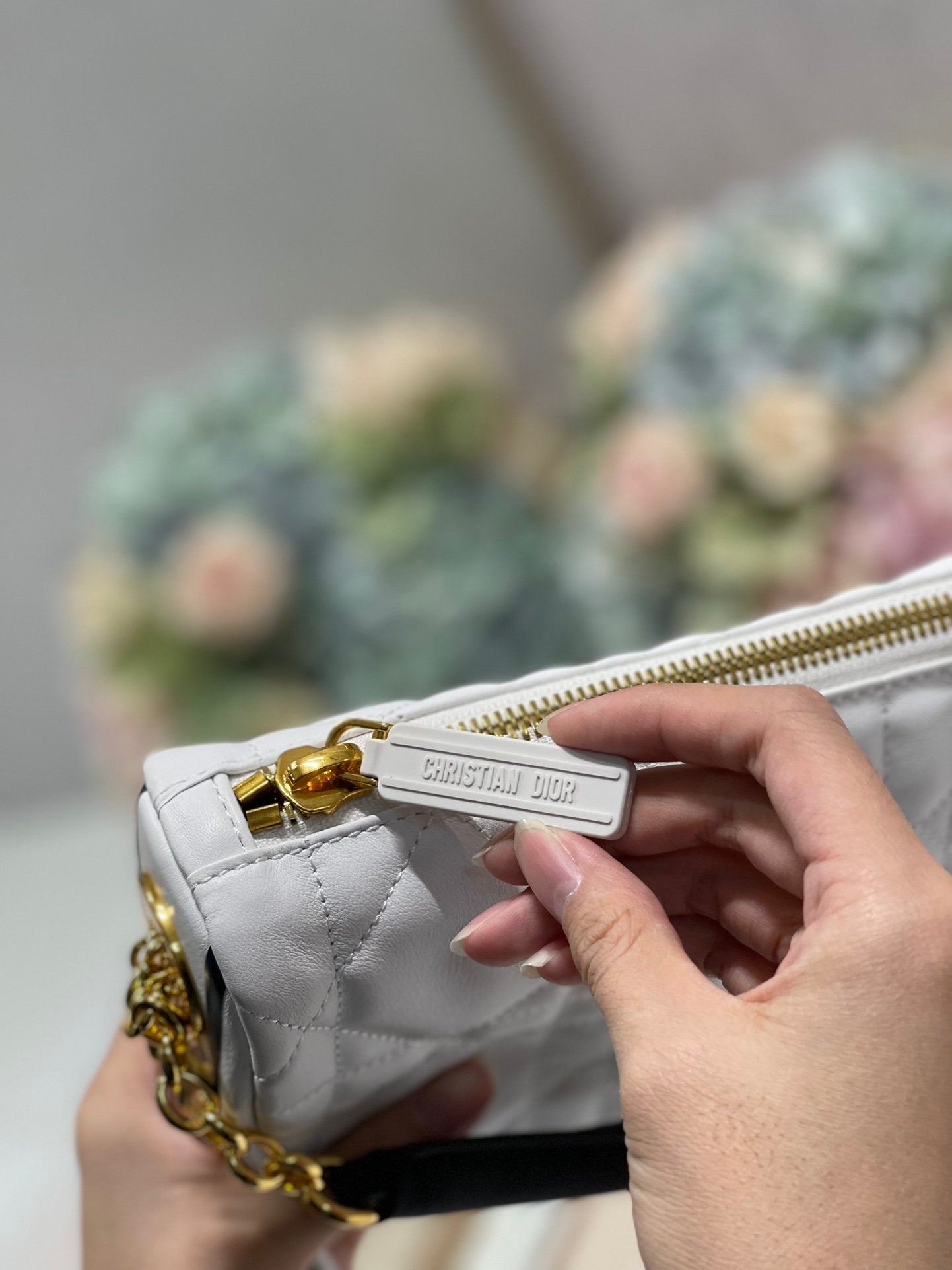 Christian Dior Small Vibe Hobo Bag 20cm White