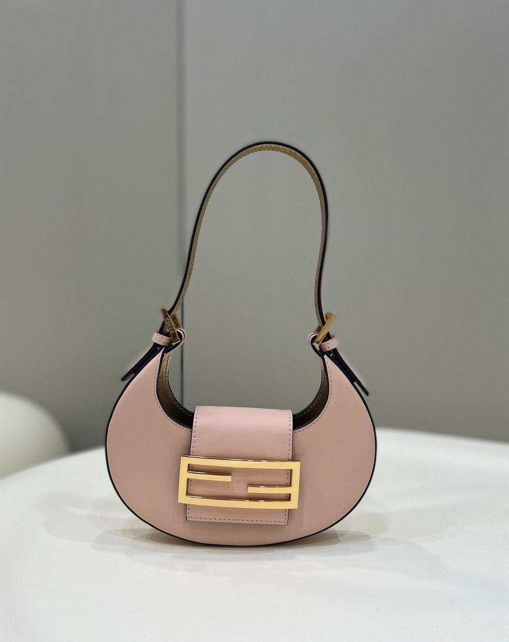 Fendi Cookie 19cm Pink