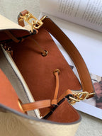 Louis Vuitton Crossbody Bags 26cm White